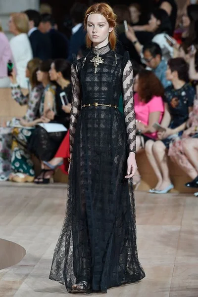 Look 24